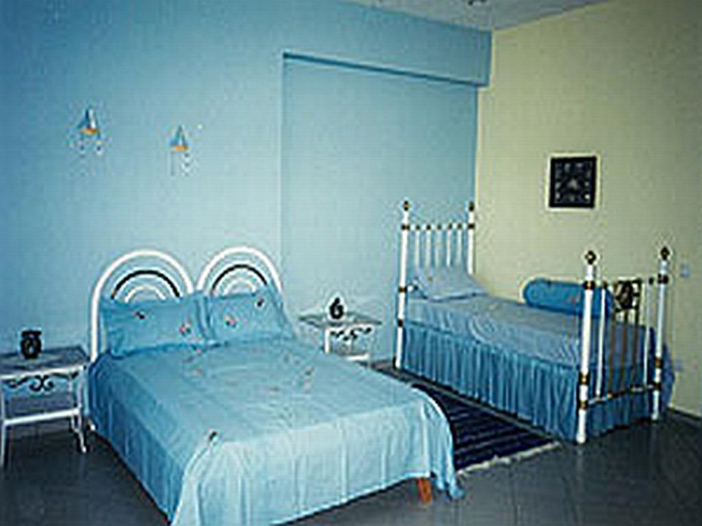 Kleidas Apartments Thymiana Room photo
