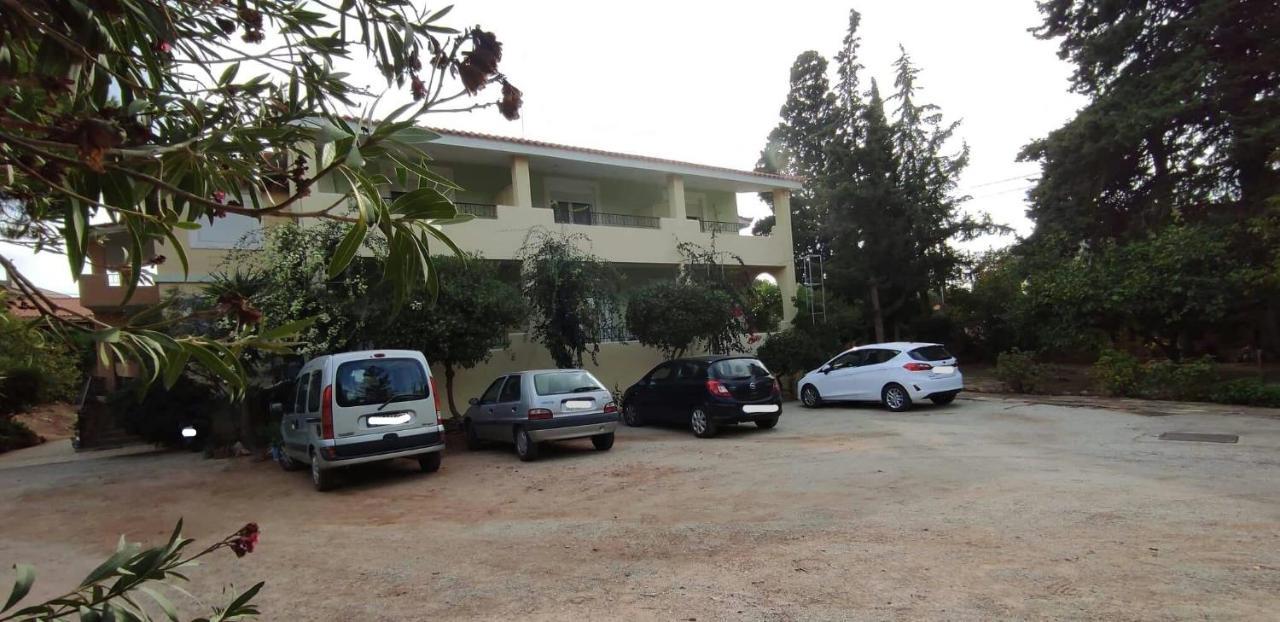 Kleidas Apartments Thymiana Exterior photo